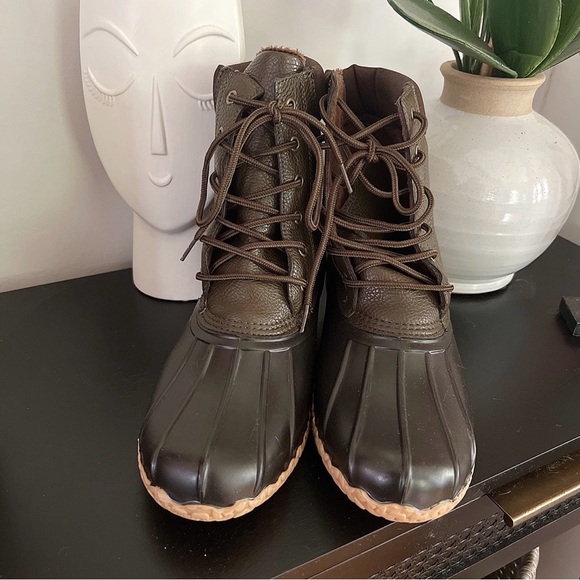 Weatherproof Dark Brown Boots - Picture 3 of 6